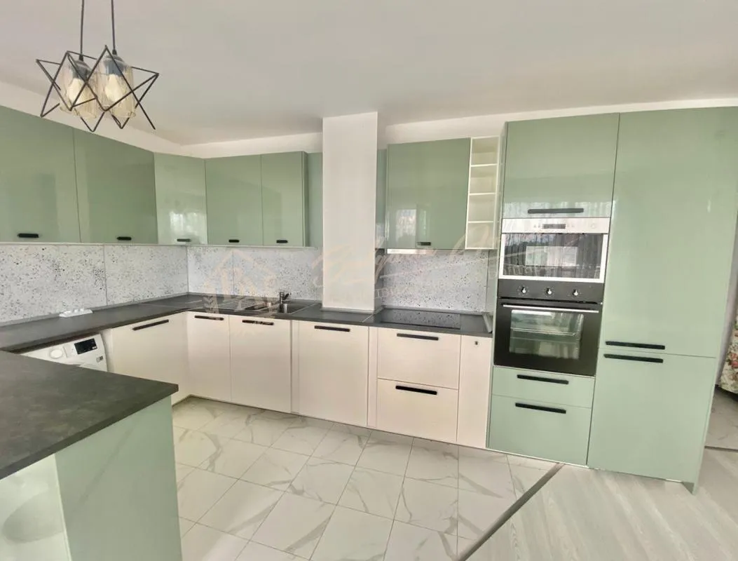 Светлый элегантный мезонет в Равде - 100 кв.м,, с двумя террасами с видом на море