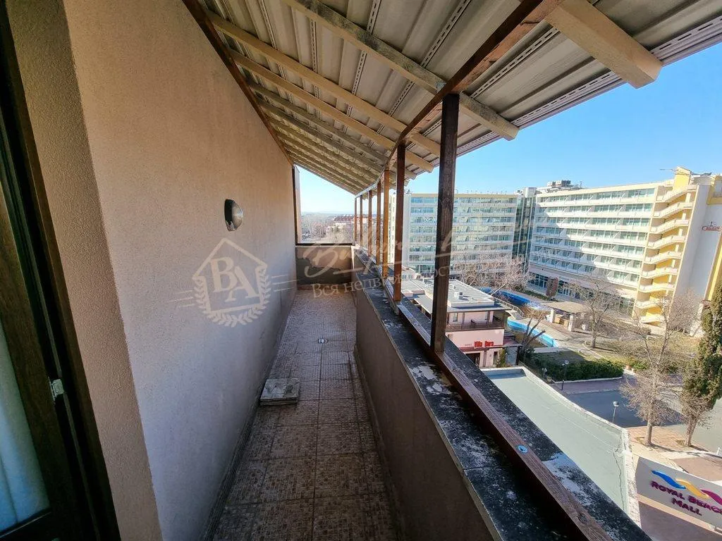 Просторная трехкомнатная квартира на первой линии, Солнечный берег - вид на море