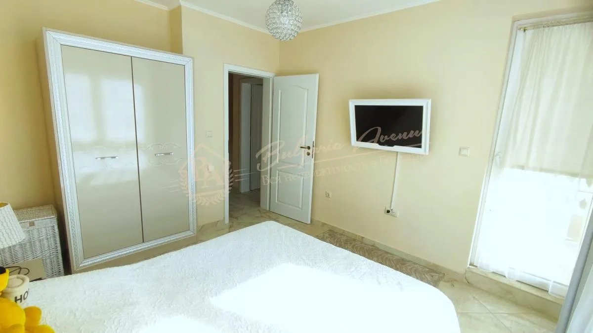 Роскошный апартамент с 2 спальнями в комплексе "Венера Палас", Солнечный берег