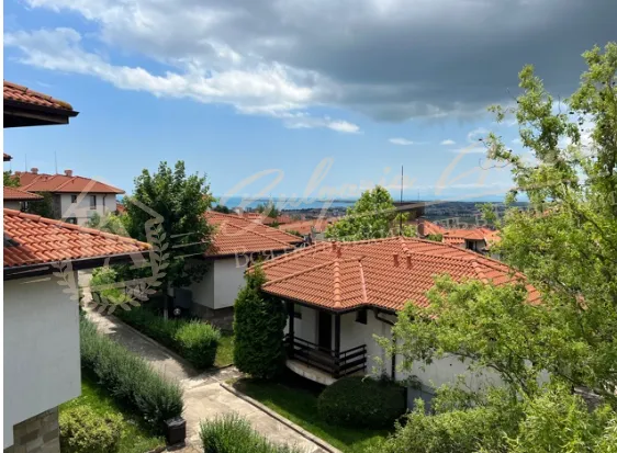 Двухкомнатный апартамент в комплексе Bay View Villas, Кошарица