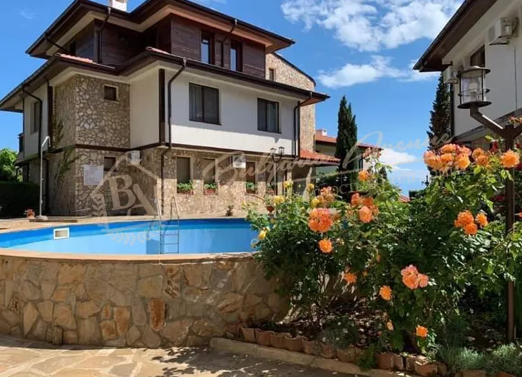 Апартамент с 1 спальней и собственным двориком в комплексе Arena 2