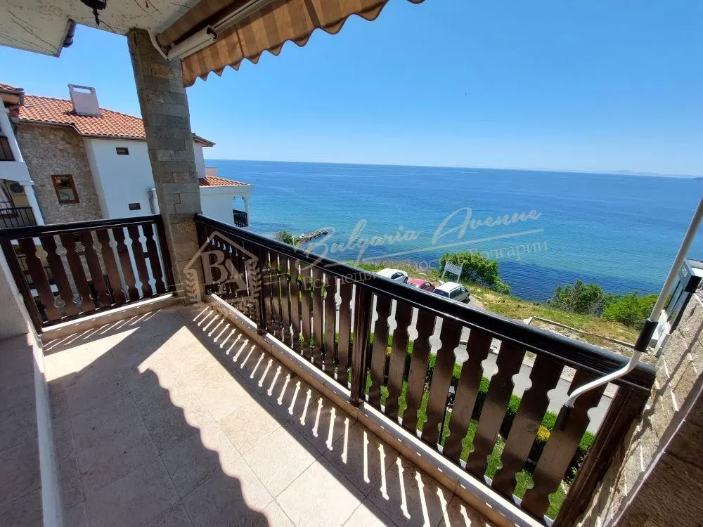 Апартамент с двумя спальнями с фронтальным видом на море в "Трявна Бич", Святой Влас