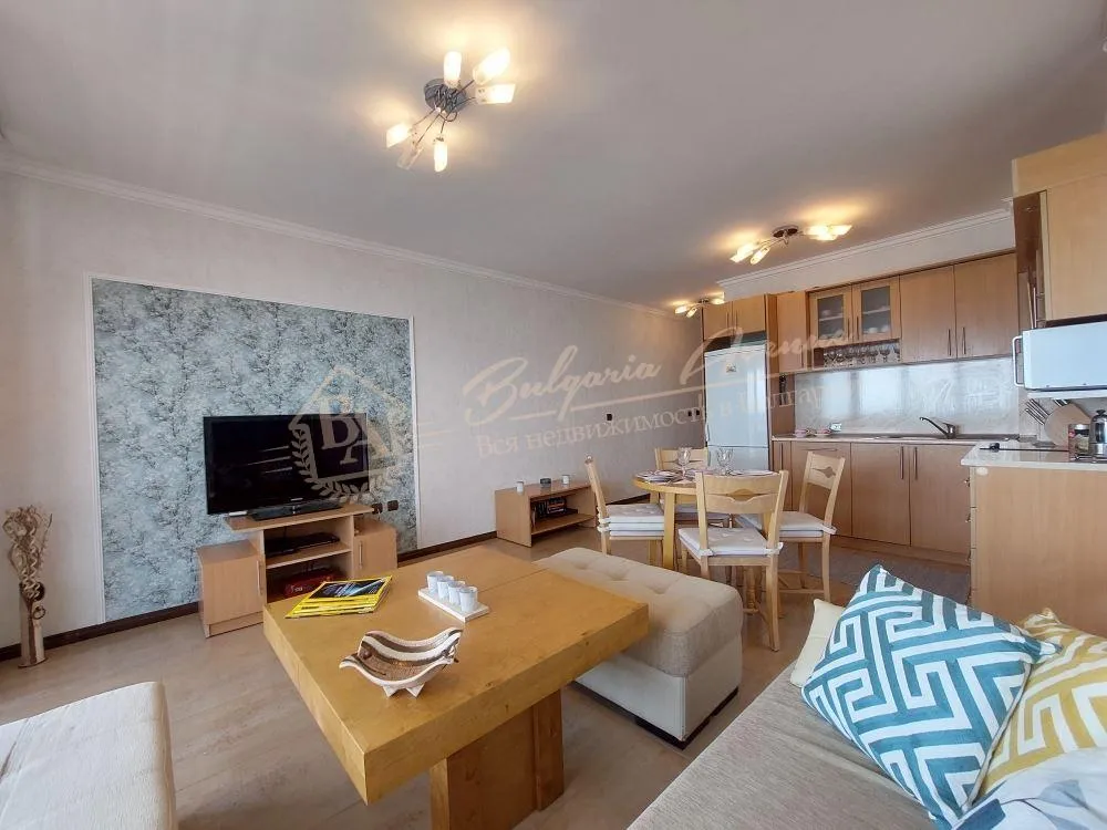 Апартамент с двумя спальнями с фронтальным видом на море в "Трявна Бич", Святой Влас