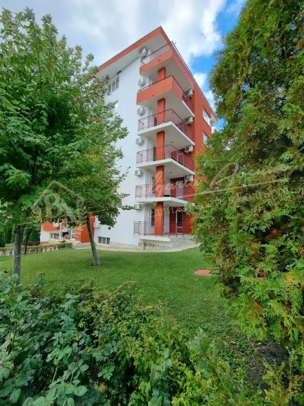 Апартамент с 2 спальнями в Святом Власе на 1 линии - комплекс Marina View