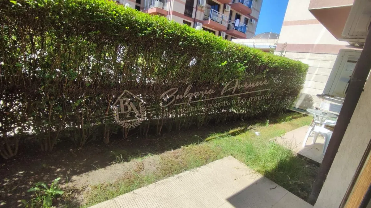 Новый апартамент с 1 спальней в комплексе "Тарсис", Солнечный берег