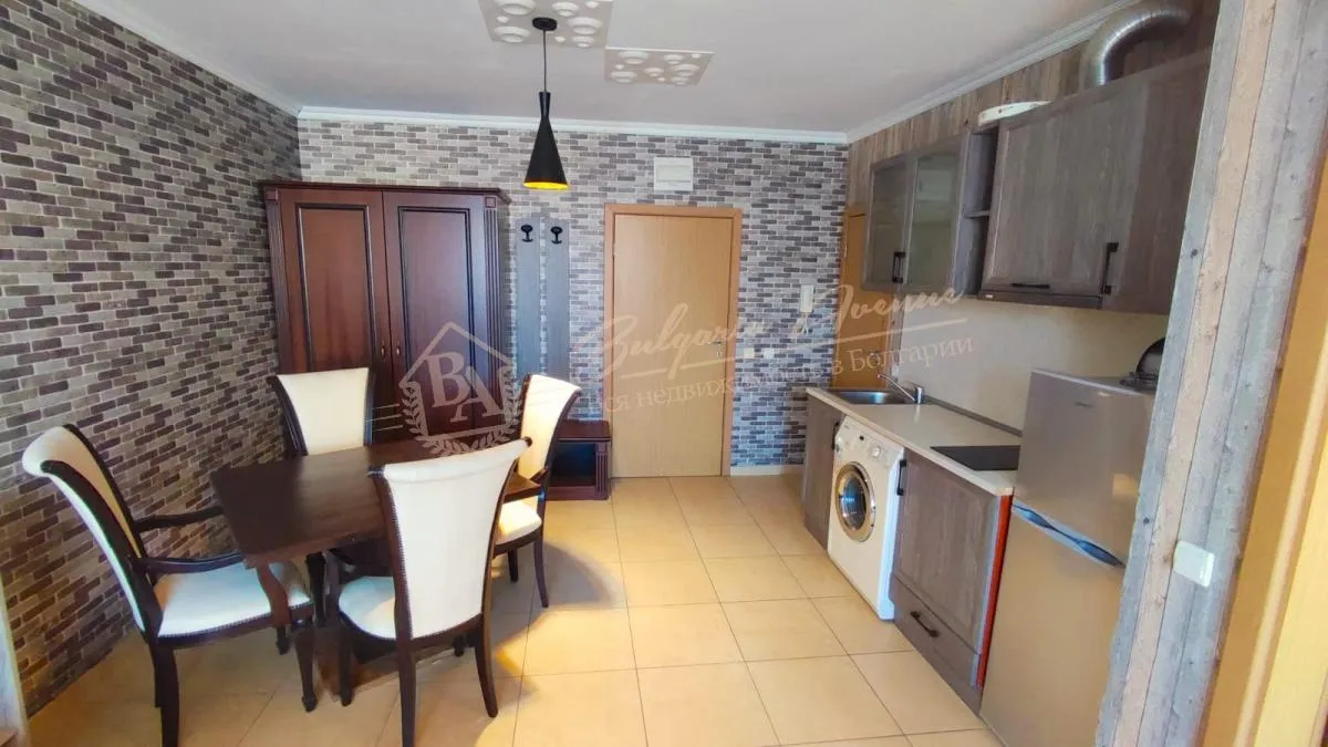 Двухкомнатный апартамент в комплексе "Эштон Холл", Солнечный берег