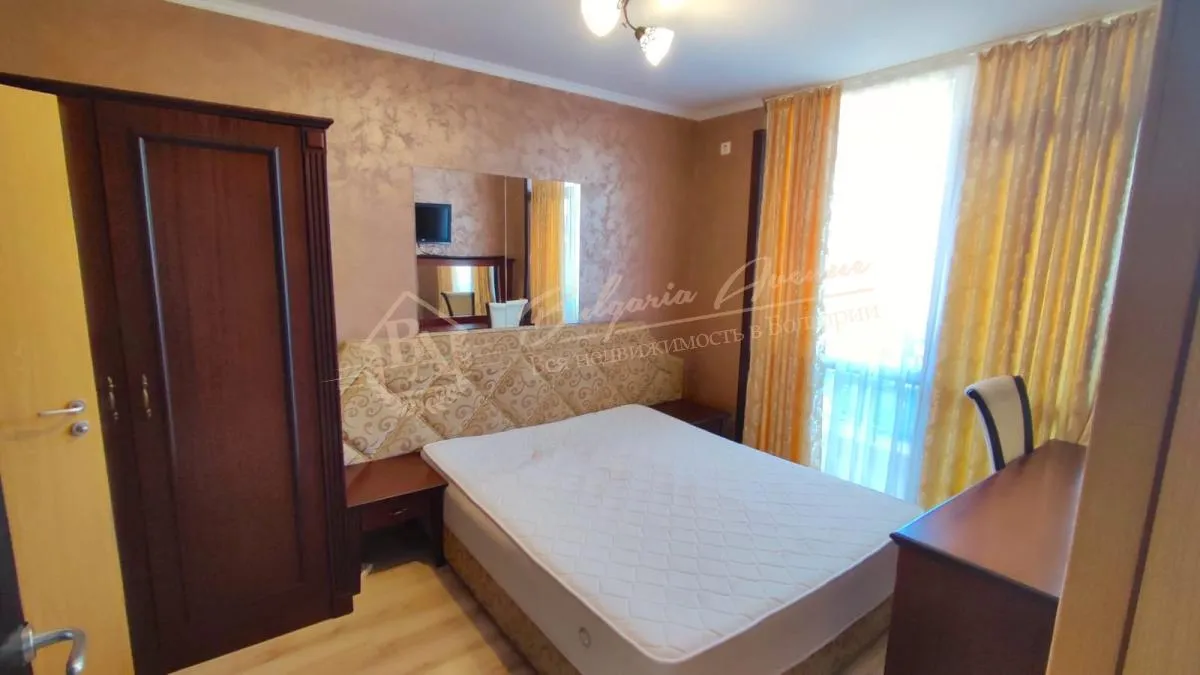 Двухкомнатный апартамент в комплексе "Эштон Холл", Солнечный берег