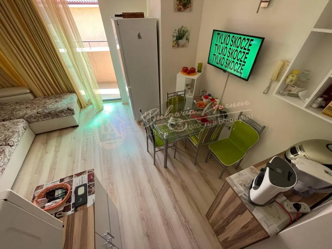 Большой двухкомнатный апартамент в комплексе "Авалон", Солнечный берег