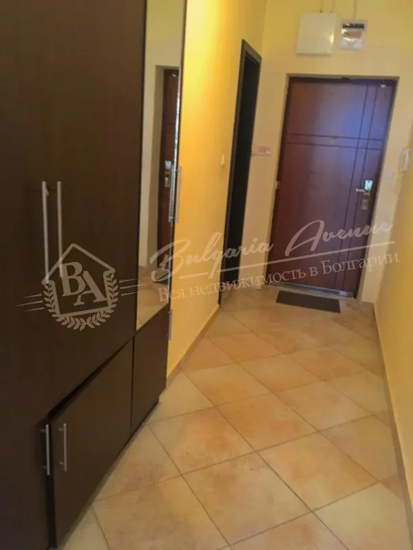 Трехкомнатная квартира на первой линии в Поморие. Без таксы поддержки! Документы готовы к сделке