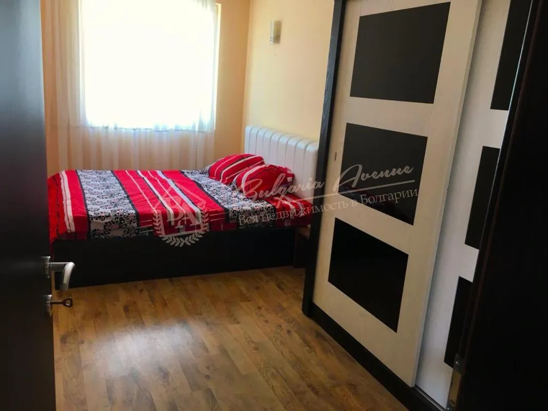 Трехкомнатная квартира на первой линии в Поморие. Без таксы поддержки! Документы готовы к сделке