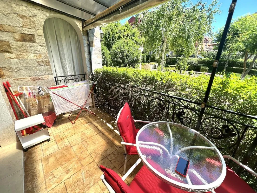 Апартамент в элитном комплексе "Артур", Святой Влас, 150 метров от моря