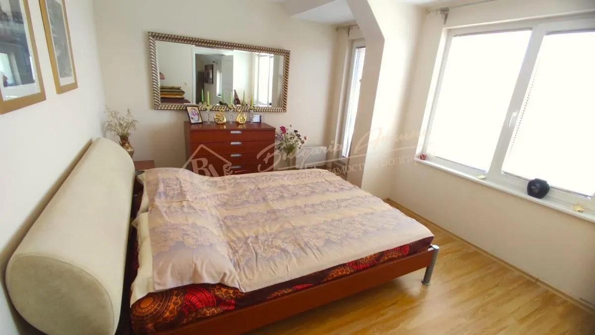 Пентхаус с видом на море в городе Несебр