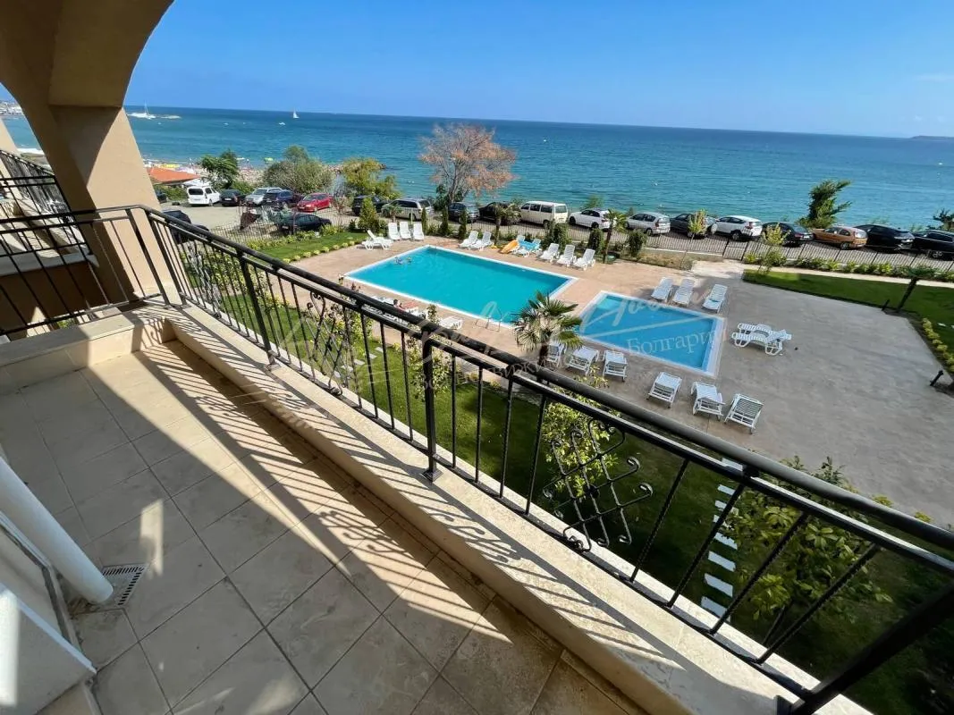 Апартамент с 1 спальней в комплексе Ipanema Beach, Святой Влас. Вид на море