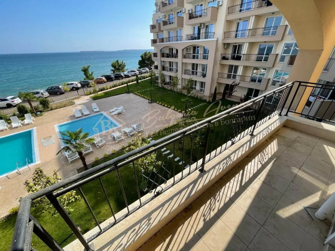 Апартамент с 1 спальней в комплексе Ipanema Beach, Святой Влас. Вид на море