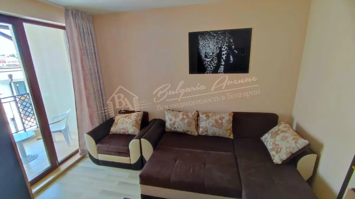 Новый апартамент с 1 спальней в комплексе "Аполлон-Несебр"