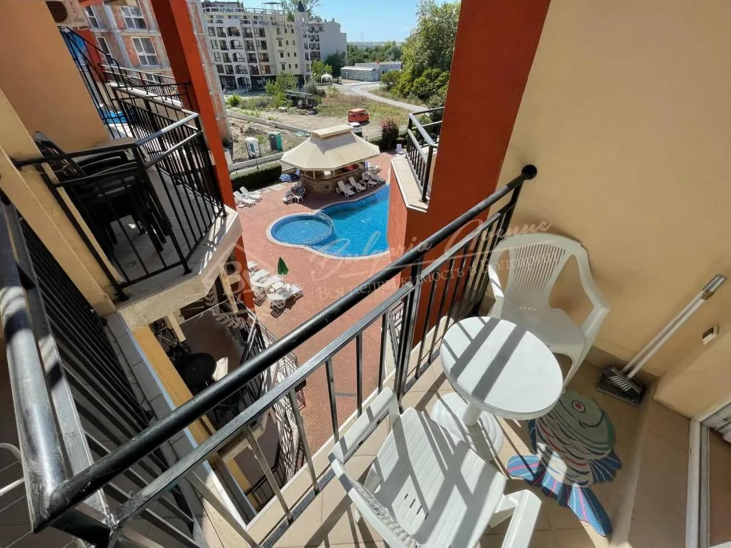 Продажа студии в "Сансет Бич 3", курортный комплекс Солнечный берег