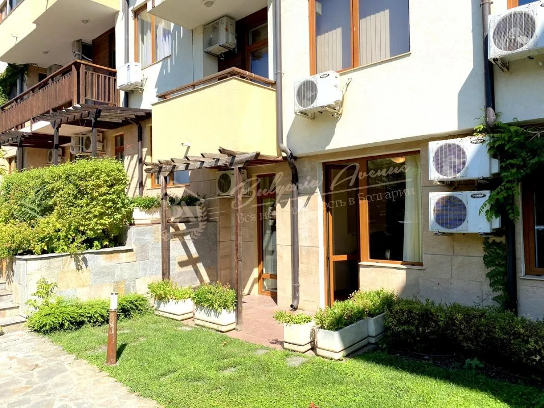 Уютная квартира-студия в комплексе «Райский Сад» в Святом Власе 100 метров от моря