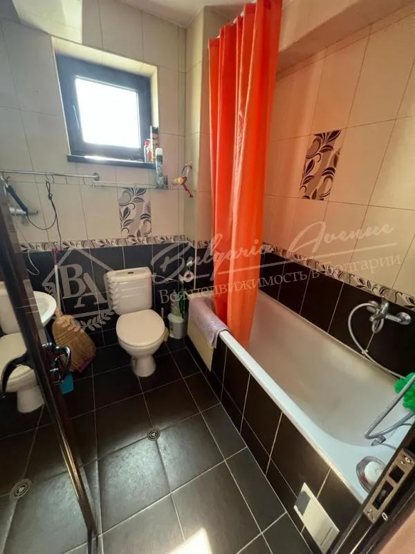 Трехкомнатный апартамент в комплексе Свети Никола, Кошарица