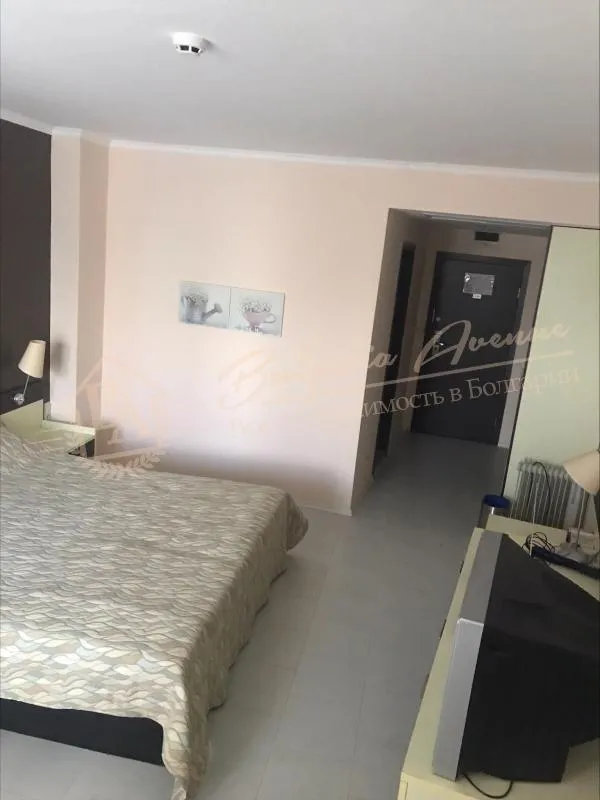 Двухкомнатный апартамент с видом на море в Grand Hotel Sveti Vlas. Первая линия!