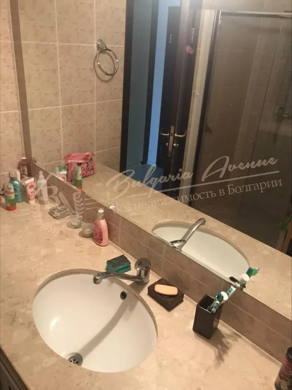 Двухкомнатный апартамент с видом на море в Grand Hotel Sveti Vlas. Первая линия!