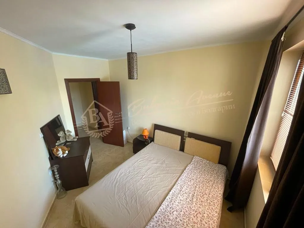 Трехкомнатный апартамент в комплексе "Аполлон", Равда