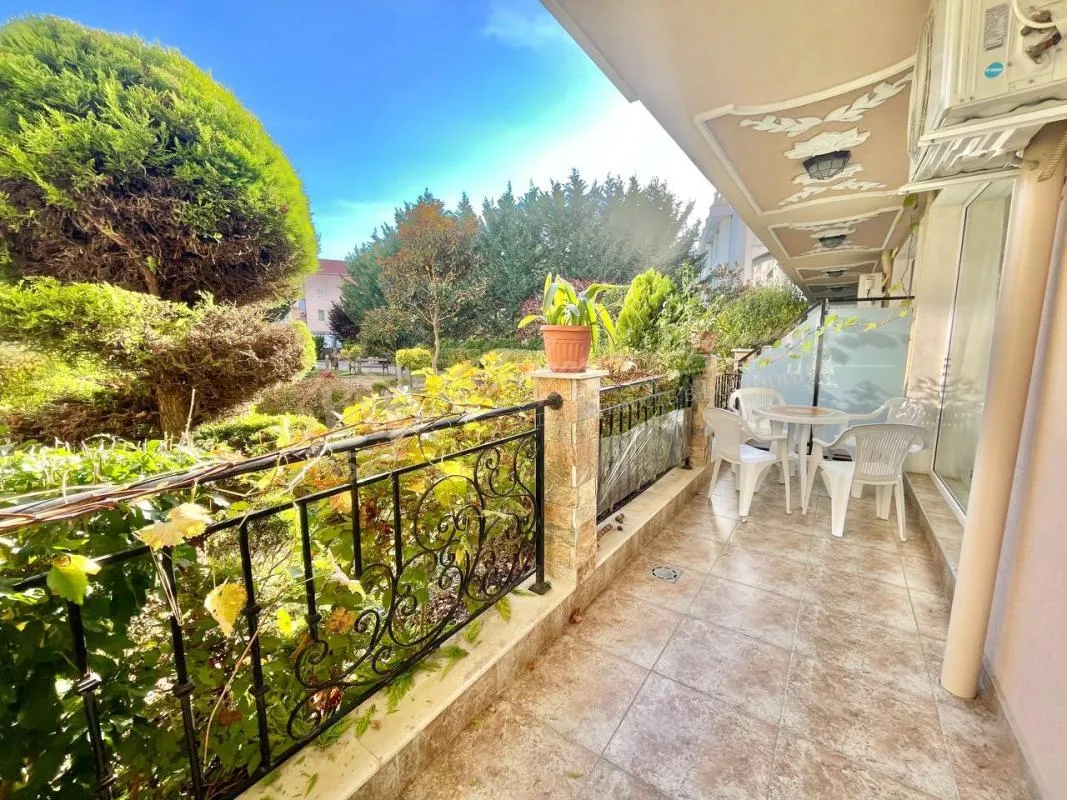 Продажа - двухкомнатная квартира в комплексе "Мелия 6", город Несебр