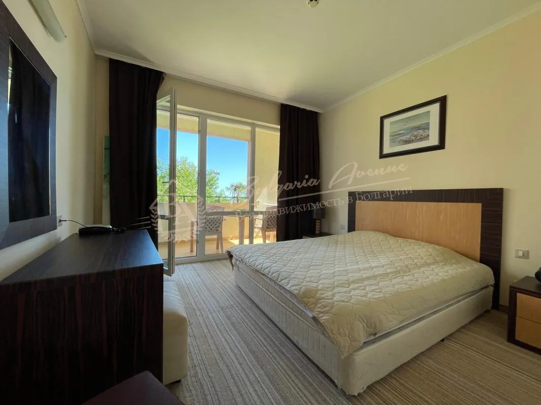 Двухкомнатный большой апартамент в Majestic Resort Солнечный берег - Первая линия