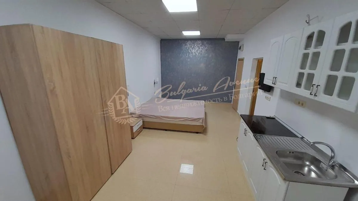 Большая недорогая студия в комплексе "Тарсис", приземный этаж