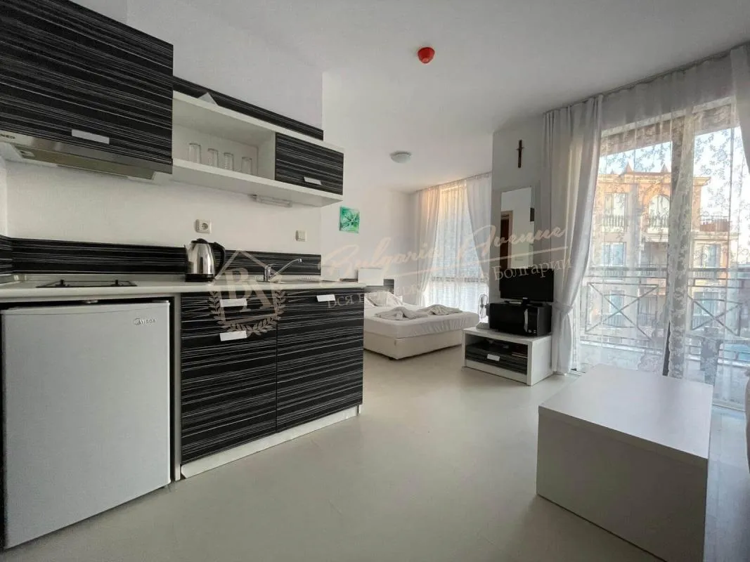 Большая студия в комплексе "Рэйнбоу 3", Солнечный берег