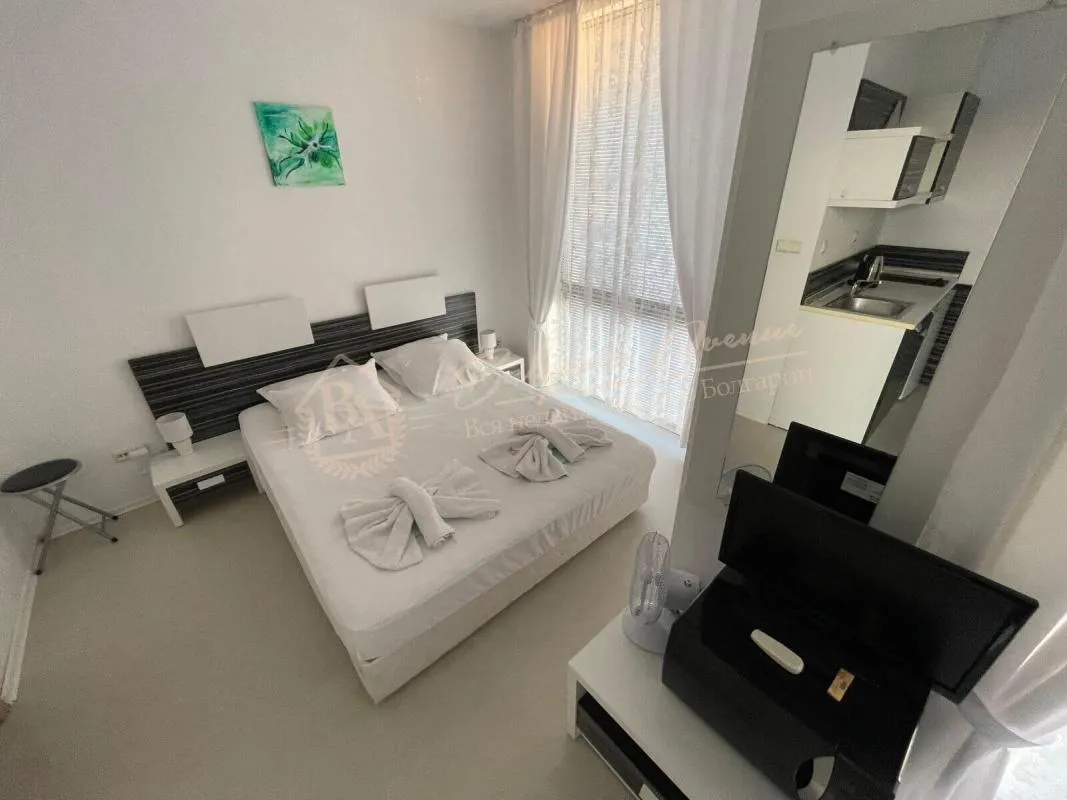 Большая студия в комплексе "Рэйнбоу 3", Солнечный берег