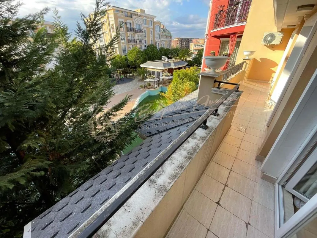 Трехкомнатный апартамент в шикарном комплексе Messembria Resort, Солнечный берег