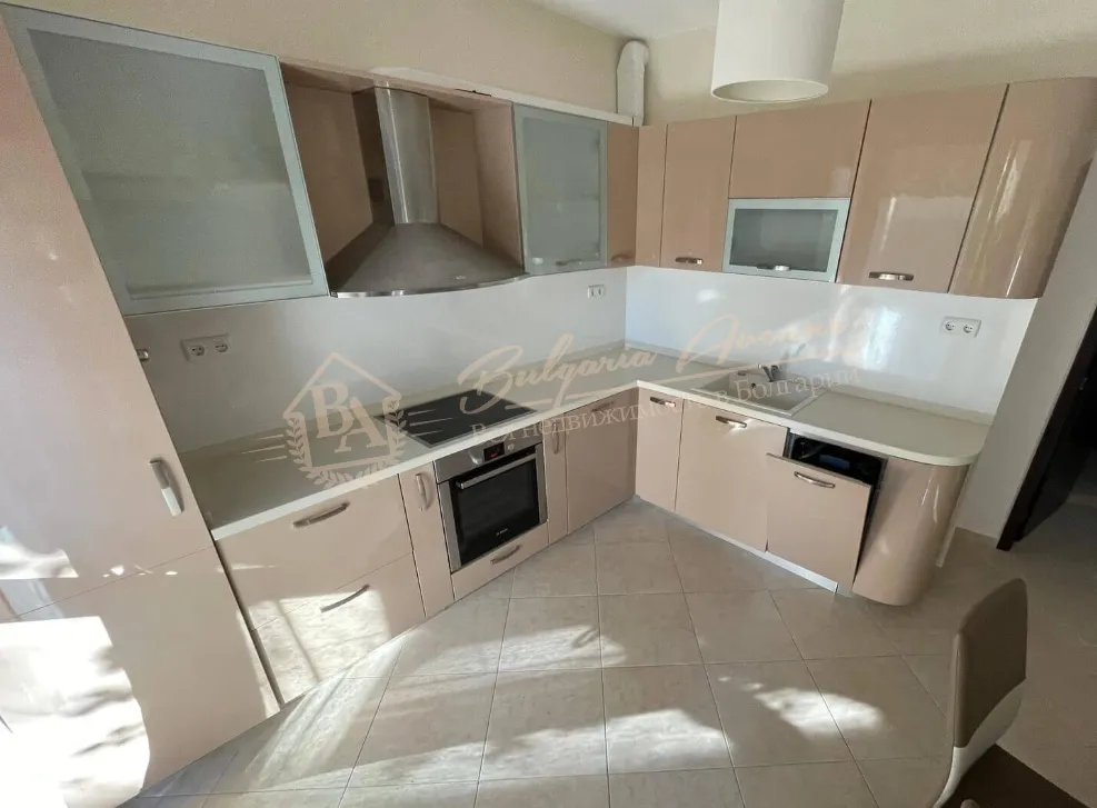 Квартира с 4 спальнями в Каскадас Солнечный берег