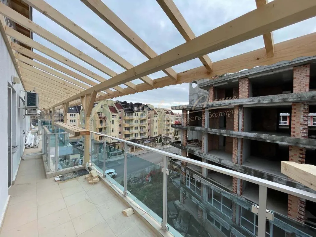 Двухкомнатный апартамент в уютном комплексе "Охрид" Солнечный берег