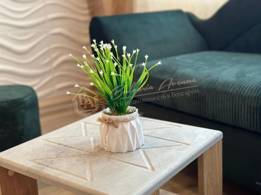 Продажа двухкомнатного апартамента с видом на море в комплексе "Аполлон", Равда