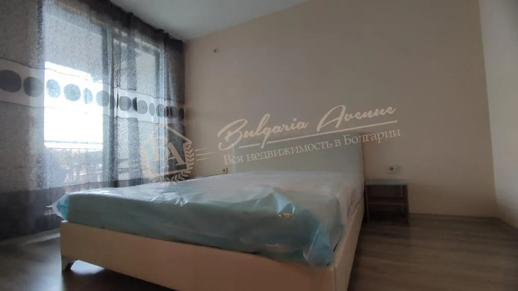 Продажа двухкомнатного апартамента с видом на море в комплексе "Аполлон", Равда