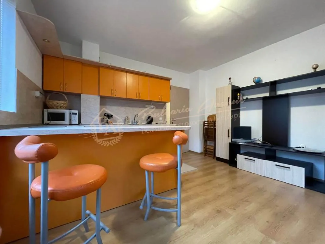 Двухкомнатный апартамент в комплексе "Лагуна 3", кк Солнечный берег