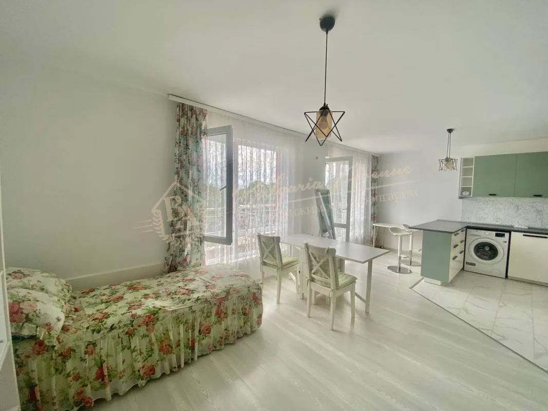 Двухуровневая квартира, тип мезонет, в Равде - жилой дом без таксы поддержки!