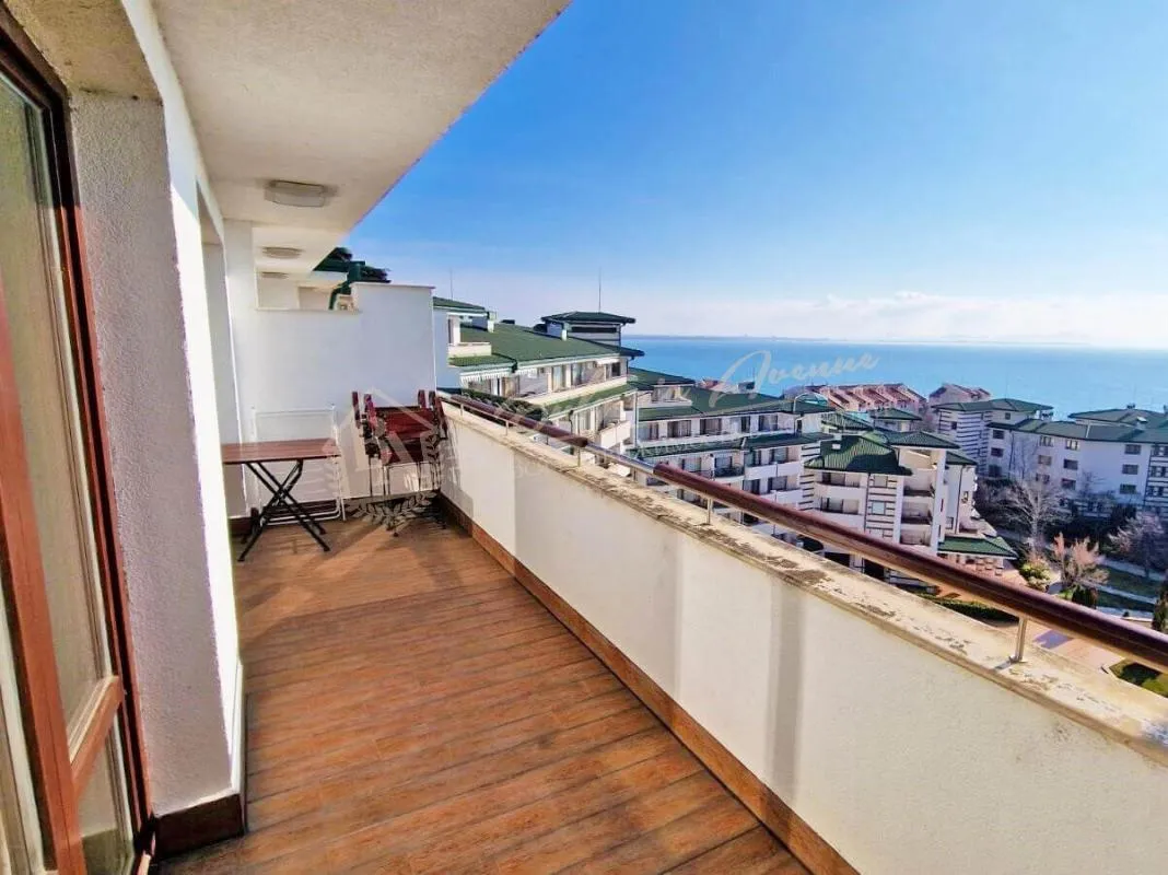 Апартамент с 1 спальней в комплексе "Эмеральд Резорт", курортный поселок Равда