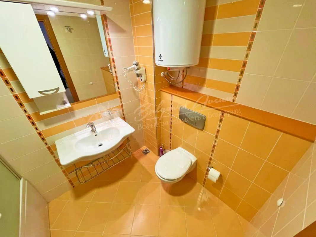 Апартамент с 1 спальней в комплексе "Эмеральд Резорт", курортный поселок Равда