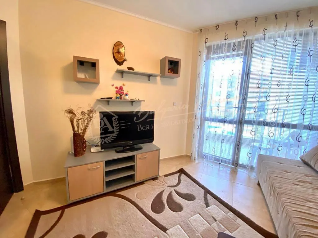 Трехкомнатный апартамент в комплексе Apollon, Несебр / Равда