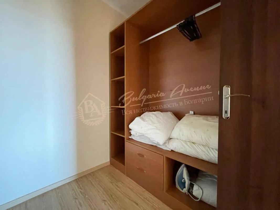 Двухуровневый апартамент с 2 спальнями в Chateau del Marina, Несебр