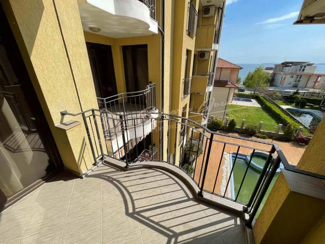 Большой трехкомнатный апартамент с видом на море в комплексе VILLA DALI, Святой Влас