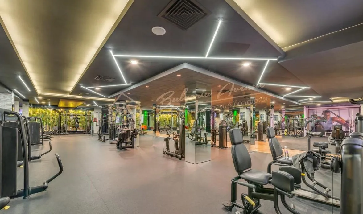 Двухкомнатный апартамент с видом на море в "Гранд Отель Свети Влас"