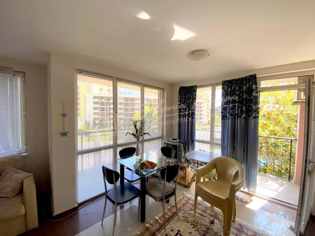 Апартамент с 1 спальней в комплексе "Вип Стайл", курорт Солнечный берег