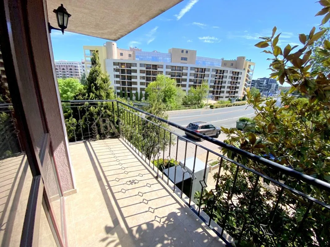 Апартамент с 1 спальней в комплексе "Вип Стайл", курорт Солнечный берег