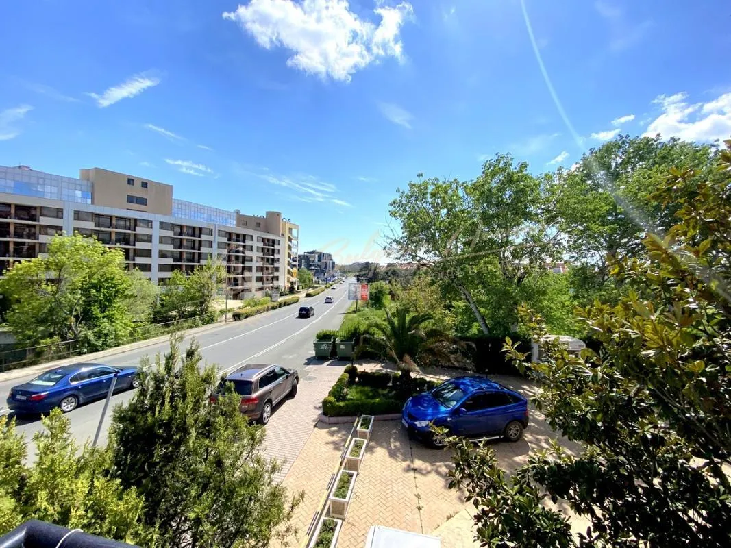 Апартамент с 1 спальней в комплексе "Вип Стайл", курорт Солнечный берег