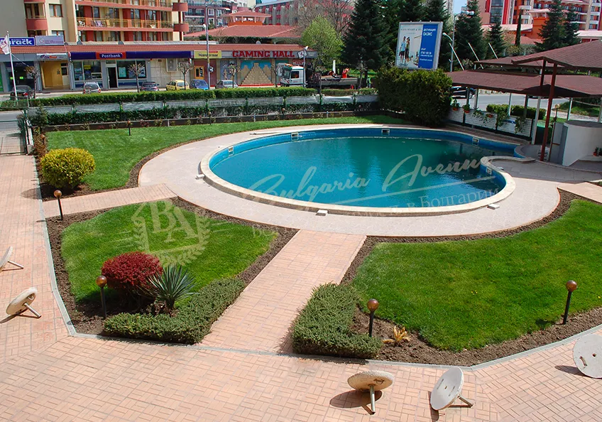 Студия в центре Солнечного берега - комплекс "Флорес Парк"