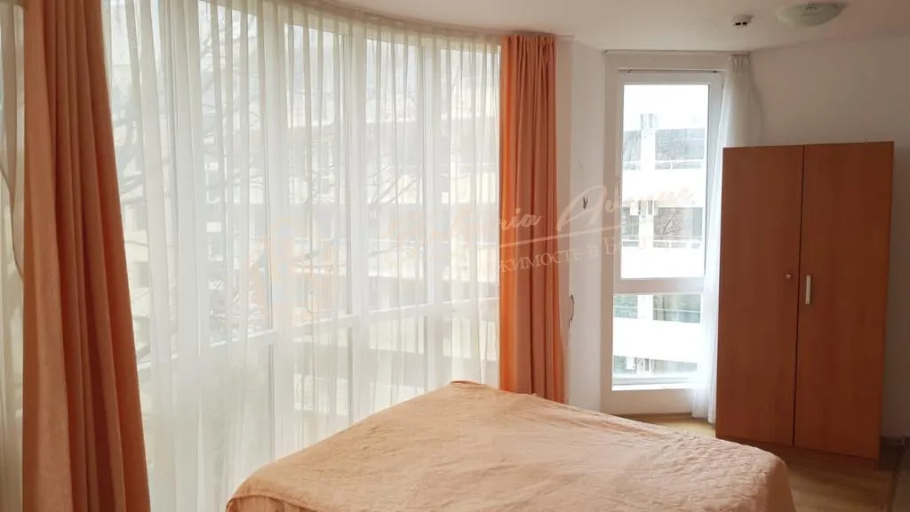 Студия в центре Солнечного берега - комплекс "Флорес Парк"