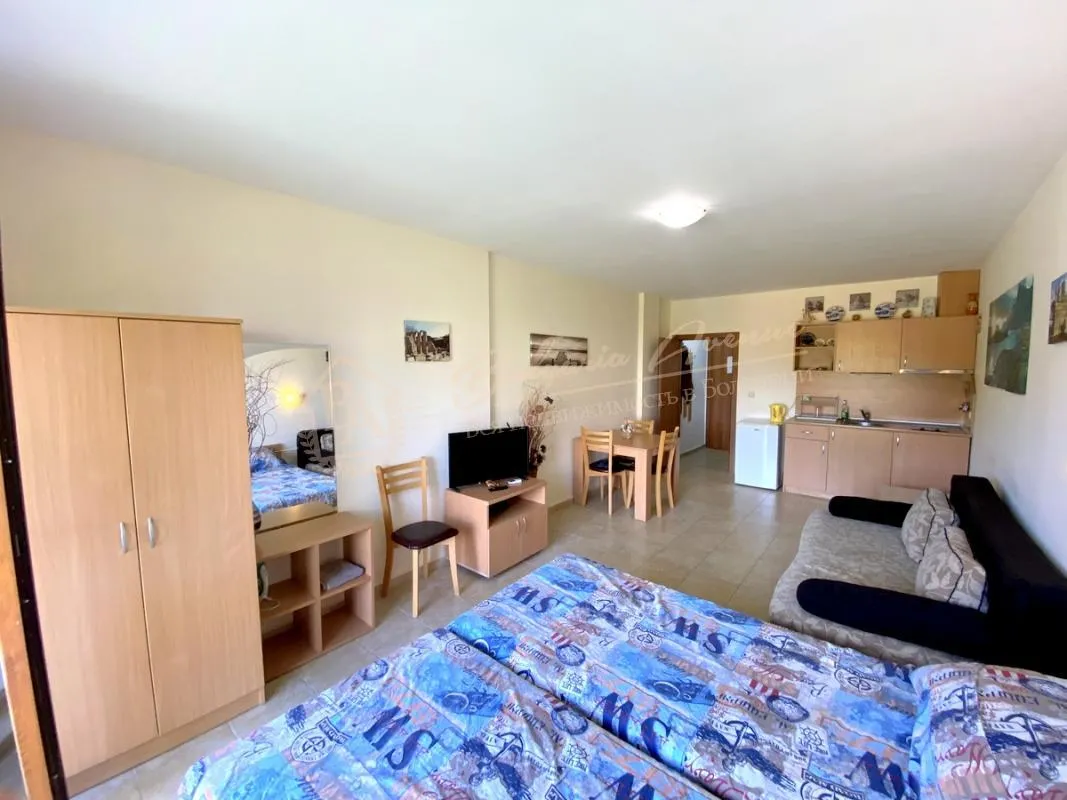 Квартира-студия у моря в комплексе "Палм Марина",  Равда