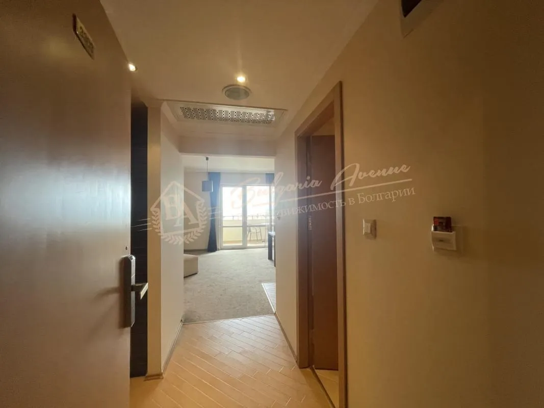 Двухкомнатный апартамент на первой линии в "Маджестик" - доступная цена